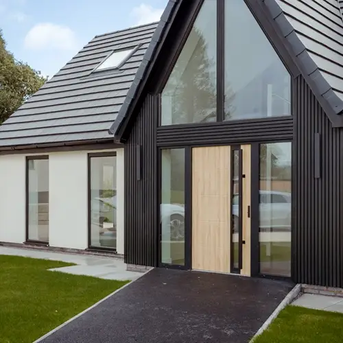 Aluminium entry door